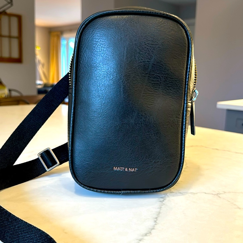 Matt and Nat Black Leni Vegan Crossbody Bag